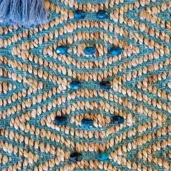 Purse with Apatite Crystals - Picture 2 of 2